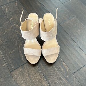 Report chunky heels super comfortable